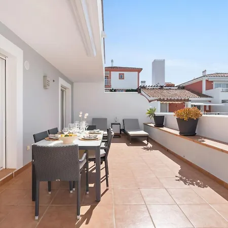 アパート El Paraiso - With Sunny Terrace & Shared Pool