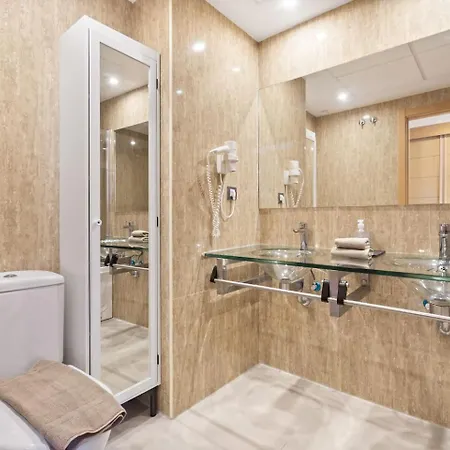 El Paraiso - With Sunny Terrace & Shared Pool エステポナ